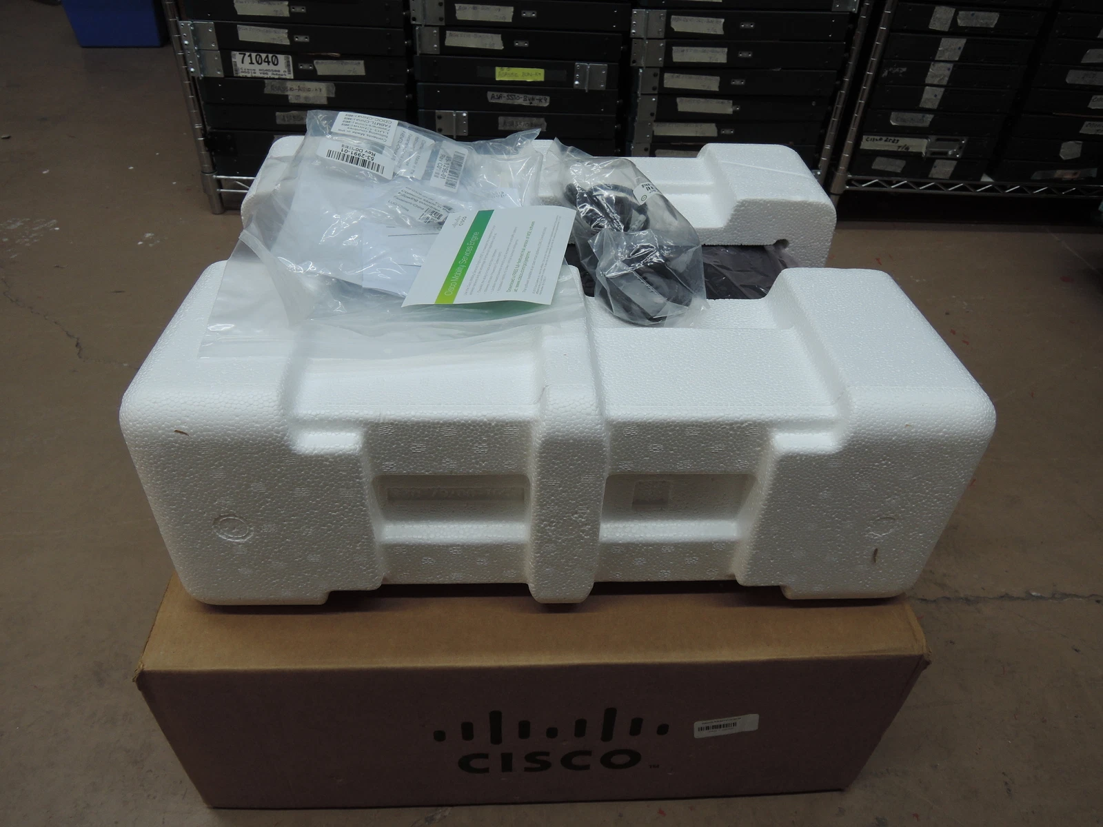 USED Cisco C2911-CME-SRST/K9 router with 1 X HWIC-1DSU-T1 -1 X VIC2-4FXO - 1 X PVDM3