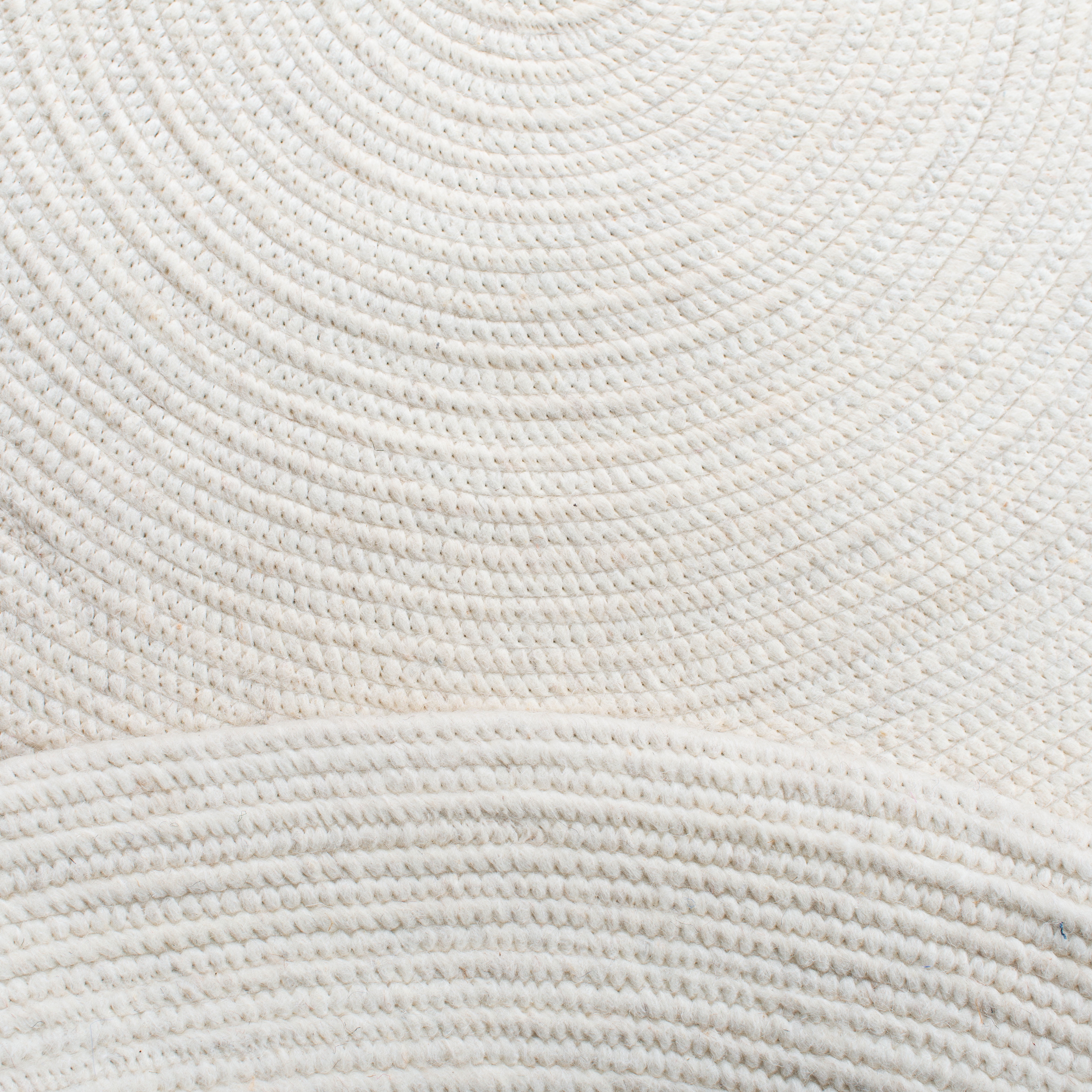 SAFAVIEH Braided Ronan Solid Reversible Area Rug, Ivory, 4' x 6' Oval