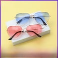 thumbnail image 4 of Fashion retro metal love sea foreign glasses European and American cross-mirror peach heart sunglasses color heart-shaped sunglasses ladies-Red, 4 of 6