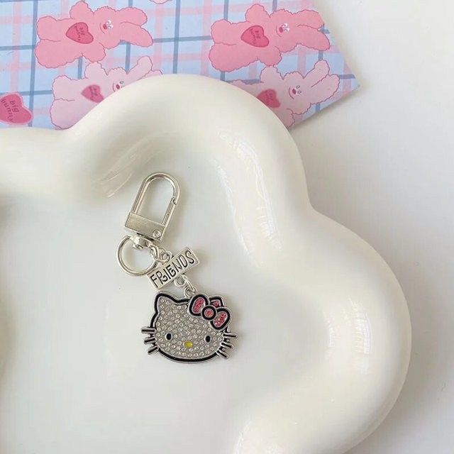 Sanrio-Llavero para chica, accesorio de Anime, Melody Kuromi Hello Kitty, colgante acrílico de dibujos animados, llavero Kawaii para niño, regalo, envío gratis