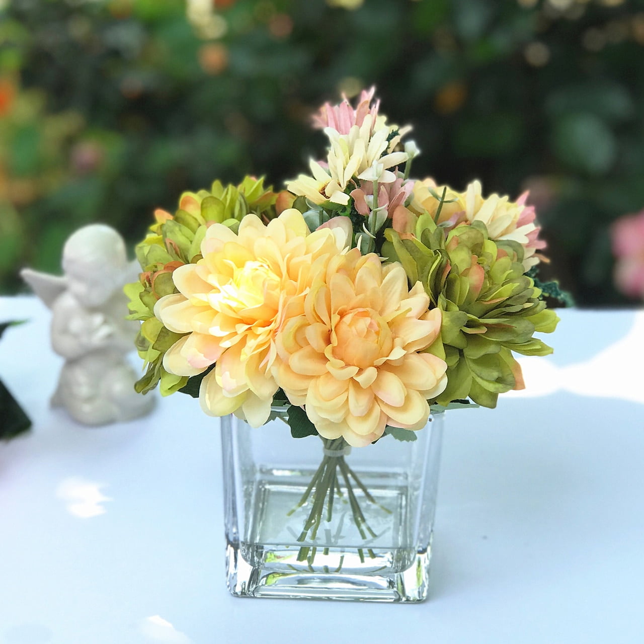 Enova Home Artificial Daisy and Mixed Silk Flowers Arrangement in Clear