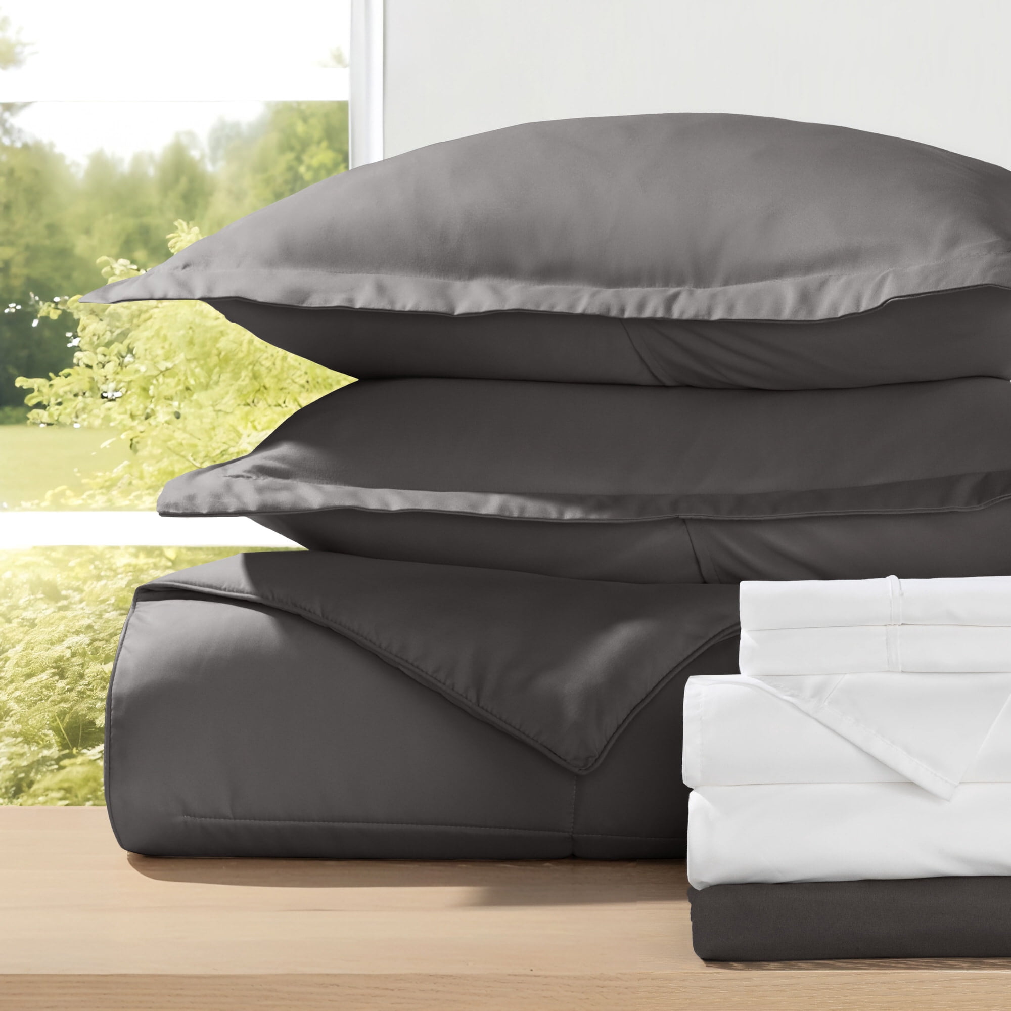 Noble Linens 8-Piece Gray Bed in a Bag Microfiber Bedding Set, Queen