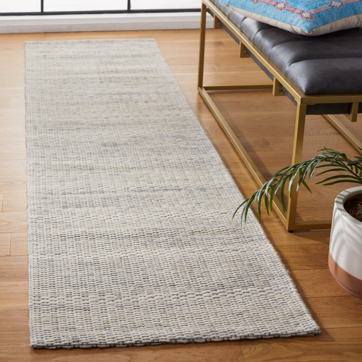 SAFAVIEH Marbella Taegan Distressed Runner Rug, Grey/Beige, 2'3" x 8'