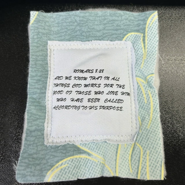 Riforla Prayer Quilt with Inside Handmade Sew Individually Colorful Quilts Pocket Prayer Quilt Pocket Prayer Mini Quilts Sympathy Remembrance Greeting Card Pink