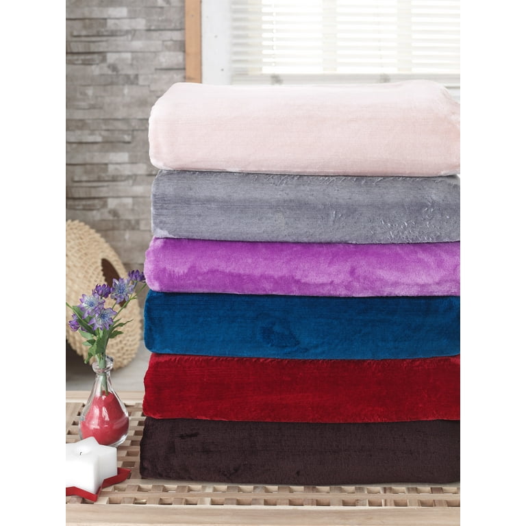 Ottomanson Comfy Soft Touch Velvet Plush Polyester Throw Blanket 49