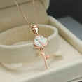 thumbnail image 4 of Collar colgante de rosa Hugo Moda Simple para Fiesta, 4 of 8