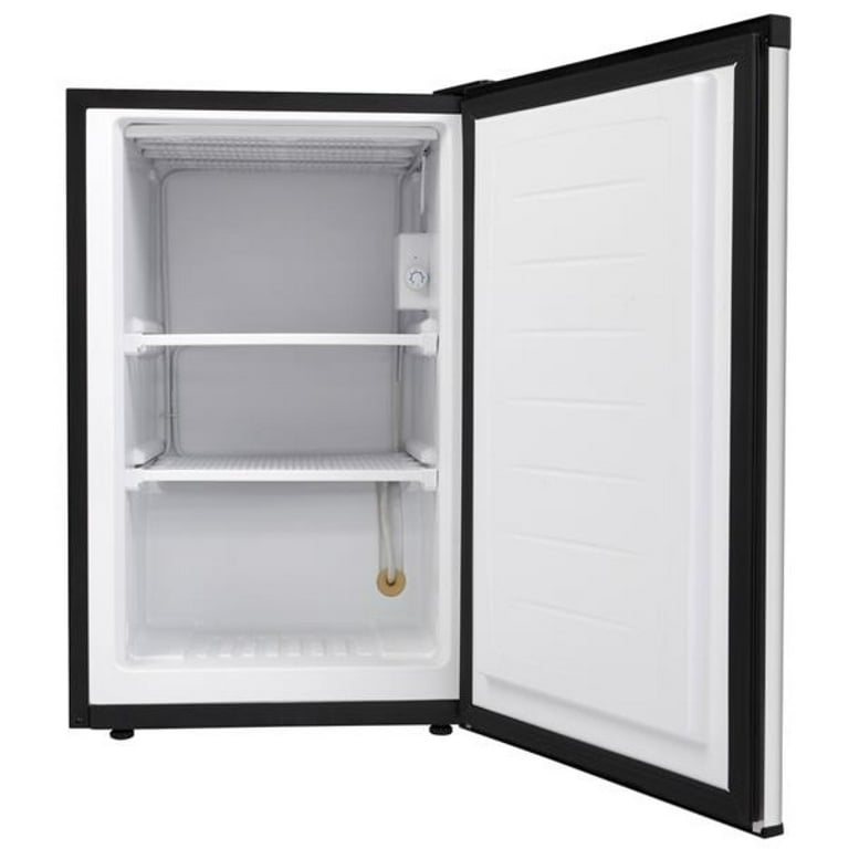 Arctic King 1.1 Cu ft Upright Freezer, White, AUFM011AEW 