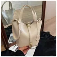 thumbnail image 1 of Bolso de cubo portátil Simple Retro para mujer, bolso de hombro informal a la moda, bolso cruzado versátil para ir al trabajo, novedad de 2024, 1 of 5