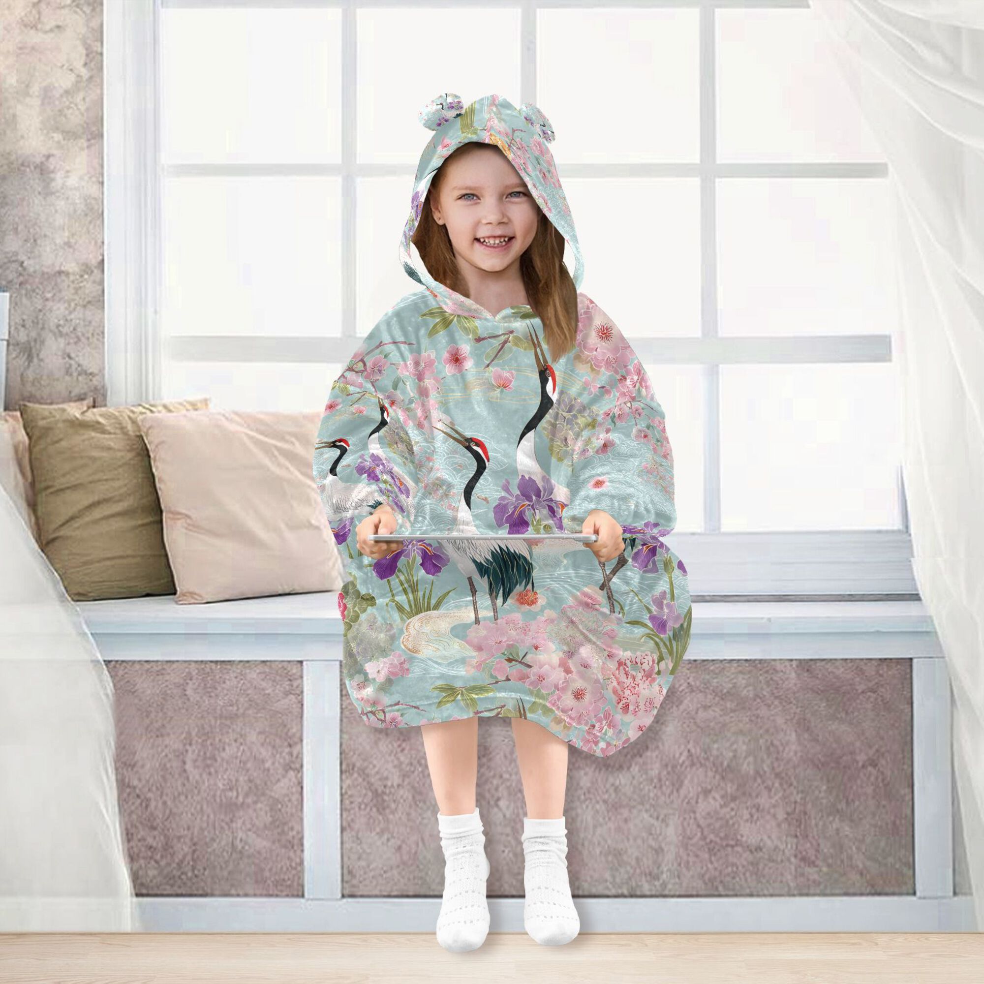 FORMRS Wearable Blanket Hoodie with Sleeves for Kids Cozy Flannel Sweatshirt, Green Floral Cranes Pattern