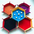 thumbnail image 4 of Bandeja hexagonal para dados, alfombrilla para dados PU, plegable portátil de , tamaño más grande Gloria Bandeja de dados hexagonal, 4 of 6