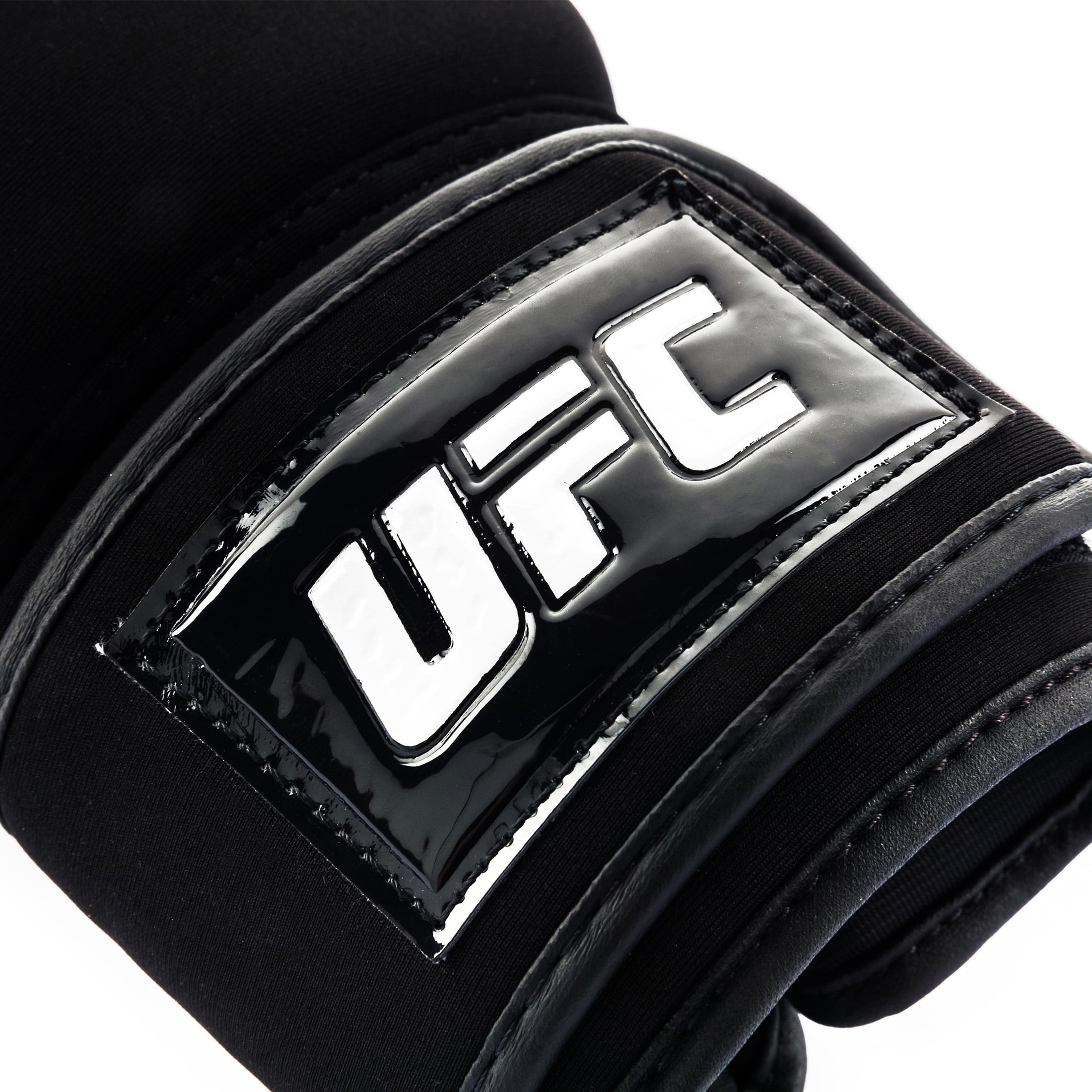 UFC Washable Bag Gloves - Size Reg, Black - Machine Washable Neoprene Fight Gloves for Fitness, MMA, Boxing, Kickboxing, Mitt & Heavy Bag Workouts