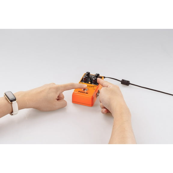 NUX Time Core Deluxe MKII with 7 Different Delays, Phrase Looper and Tap Tempo Effects Pedal Orange