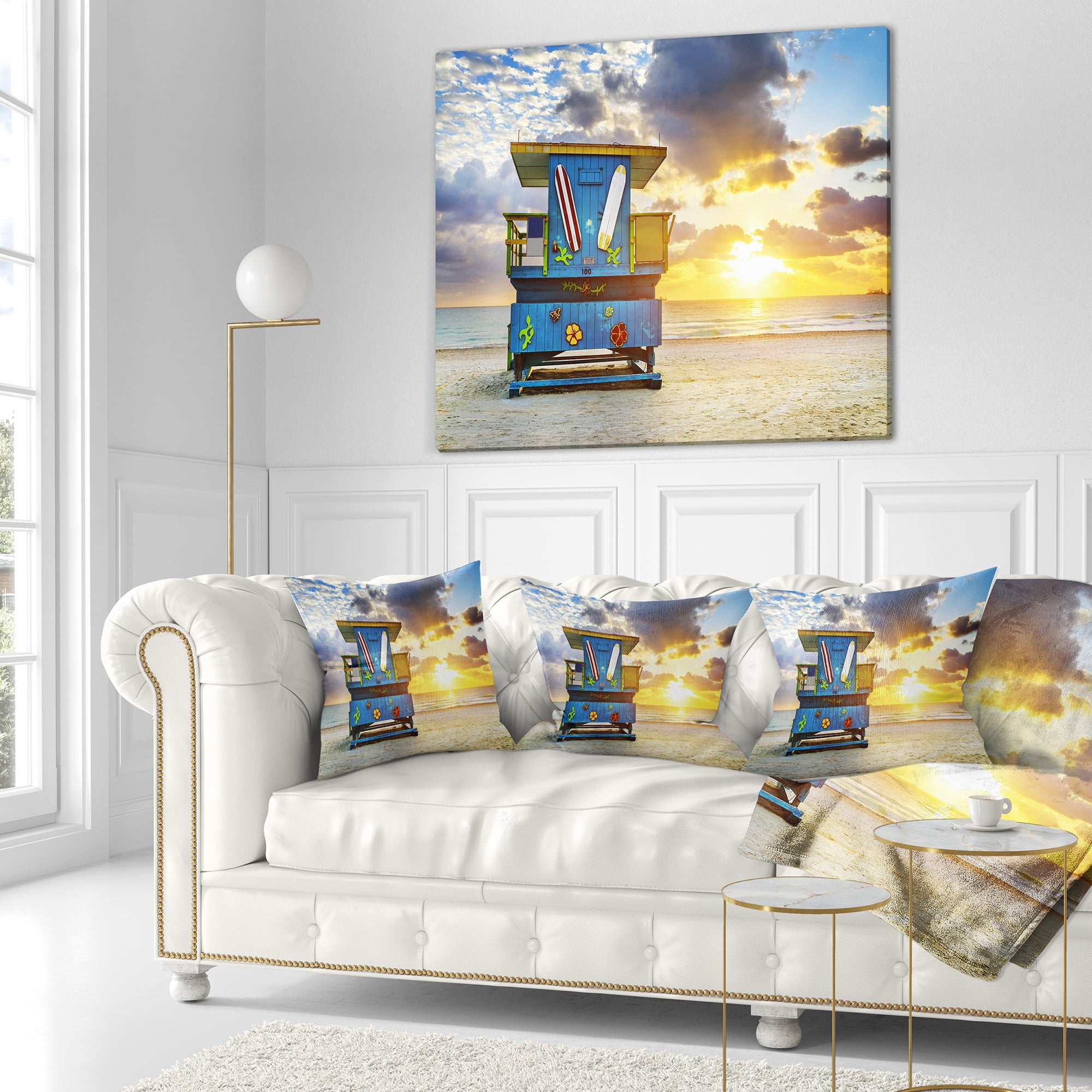Designart Miami South Beach Sunrise - Seashore Throw Pillow - 16x16