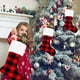 thumbnail image 4 of Medias navideñas: paquete de 4 medias navideñas a cuadros de búfalo de 18 "con puño de piel sintética de felpa blanca, fiesta navideña familiar Xemadio WRJM-402-2, 4 of 7