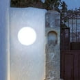 thumbnail image 1 of Aplique de pared para exterior | Aplique LED impermeable IP65 para porche, jardín y baño | Luz blanca cálida | Material de policarbonato negro | 21,5 x 21,5 cm, 1 of 7