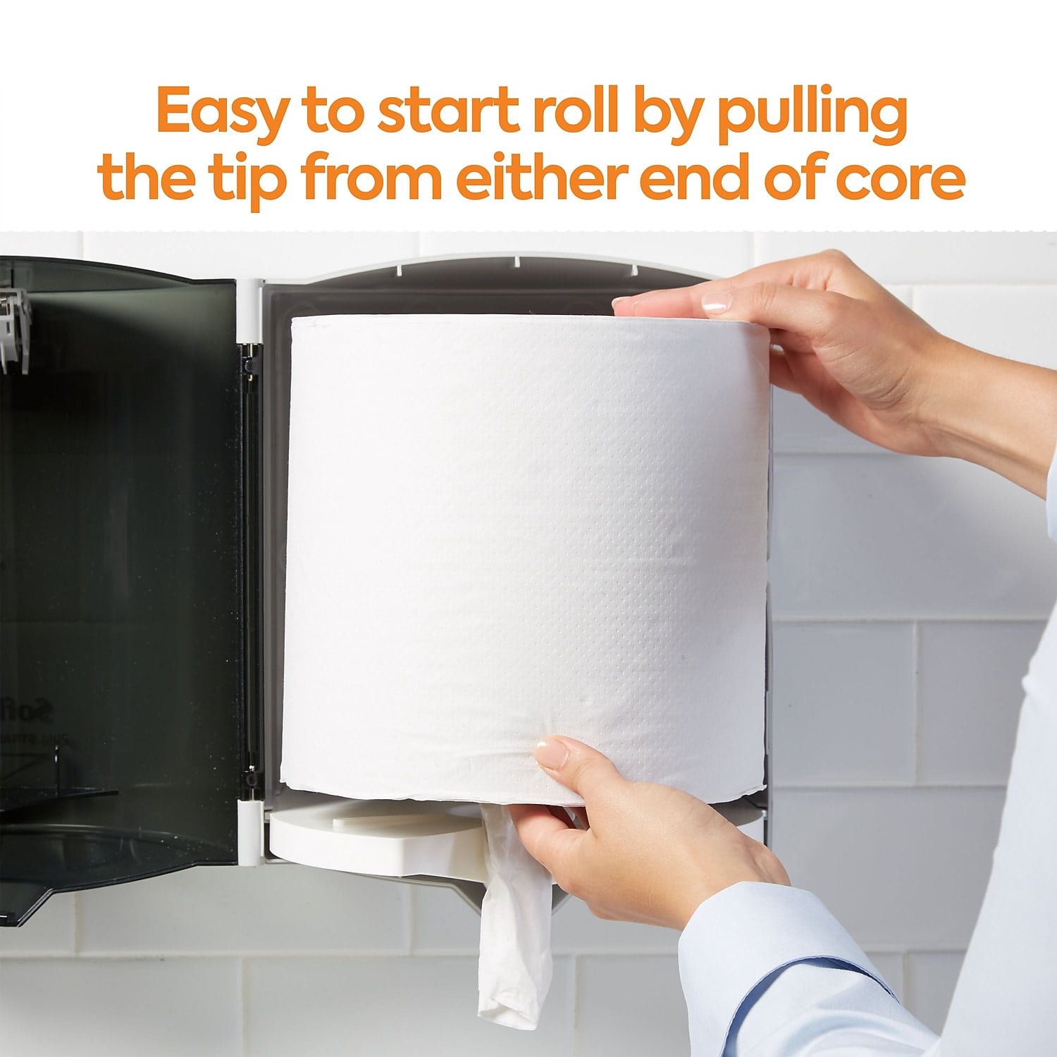Staples Coastwide Professional Centerpull Paper Towels 2-Ply White 660 Sheets/Roll 6 Rolls/Carton
