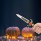 thumbnail image 5 of Decoraciones de Halloween, espada de Halloween, hacha, espada de espuma, armas de utilería, apariencia de metal, accesorios de leñador para decoraciones de fiesta de disfraces de Halloween, divertido, 5 of 6