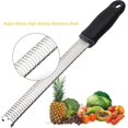 thumbnail image 3 of Rallador de queso de cocina de acero inoxidable, funda de plástico, mango suave ergonómico, 3 of 4