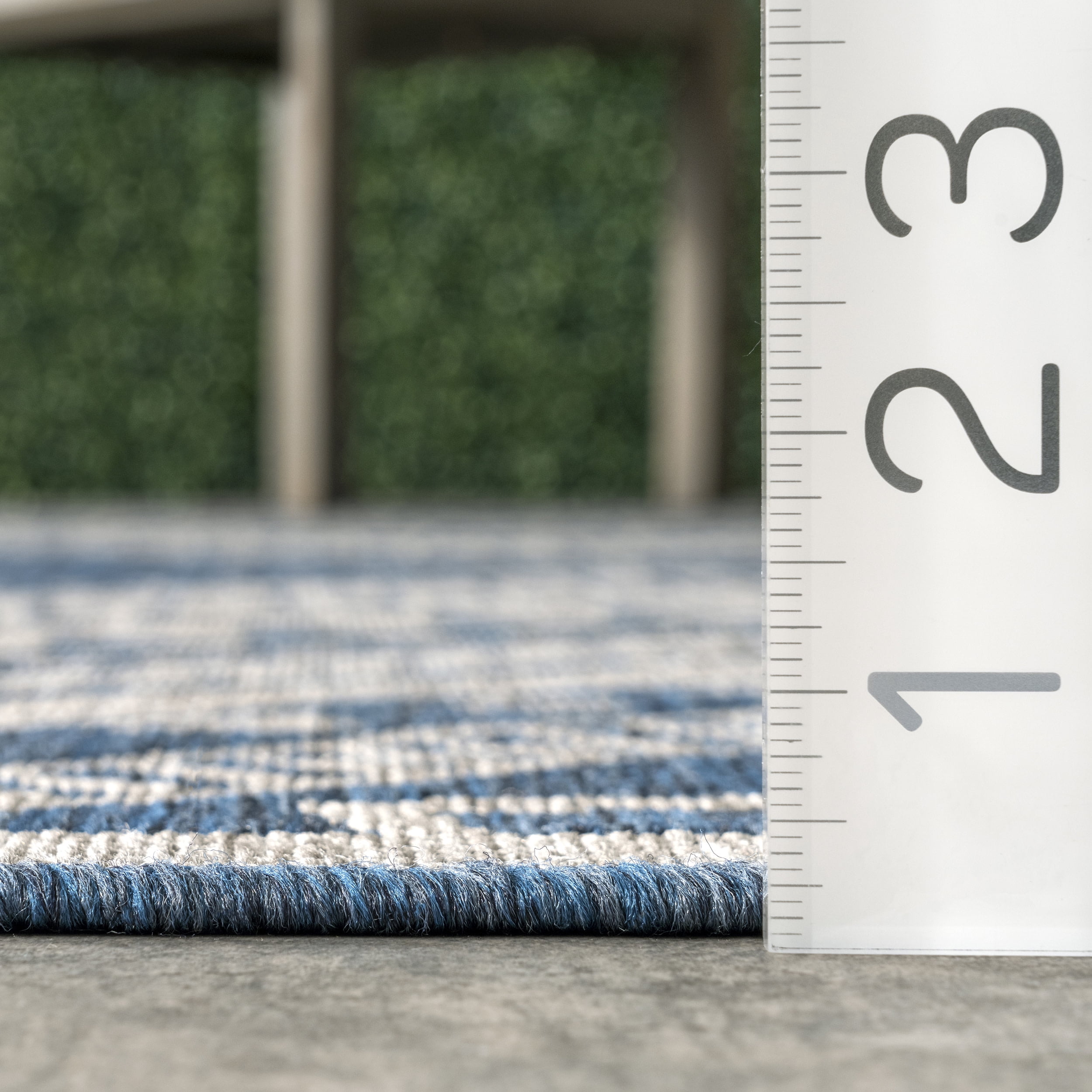 nuLOOM Landry Aztec Indoor/Outdoor Area Rug, 6' 7" x 9', Blue