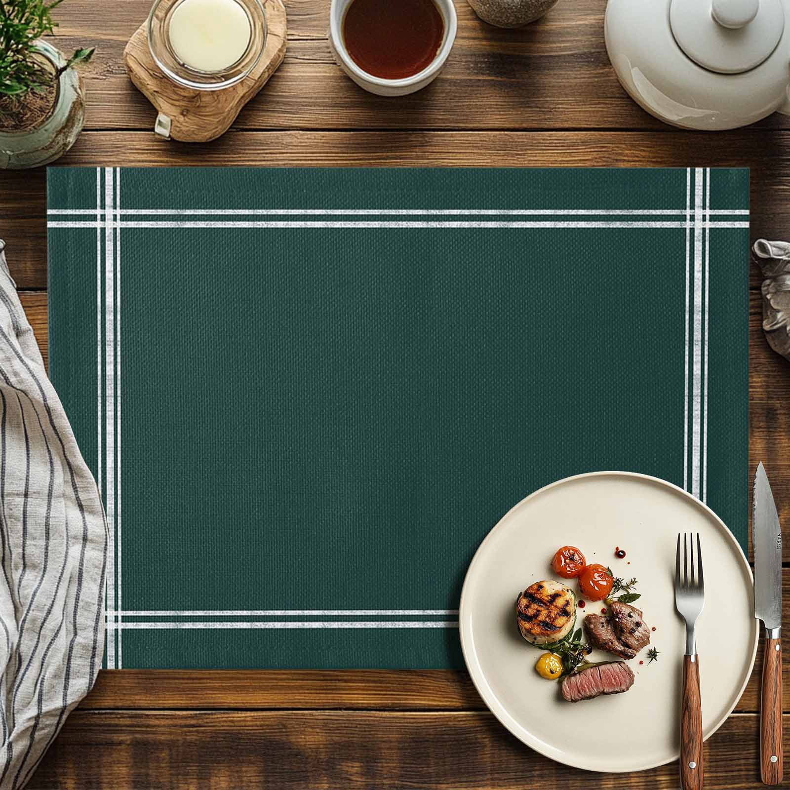 Placemats Set of 4, Solid Color Placemats Set of 4, Dark Green Tablemats Washable Placemat Table Decoration for Kitchen Table Dinner Party Home Decor Indoor Outdoor 13x19 Inch