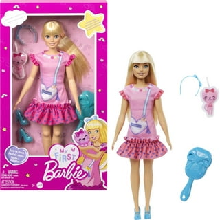 Barbie Fashions Ken Doll Clothes, Set with Malibu Tee, Shorts & Accessory (1 Outfit)