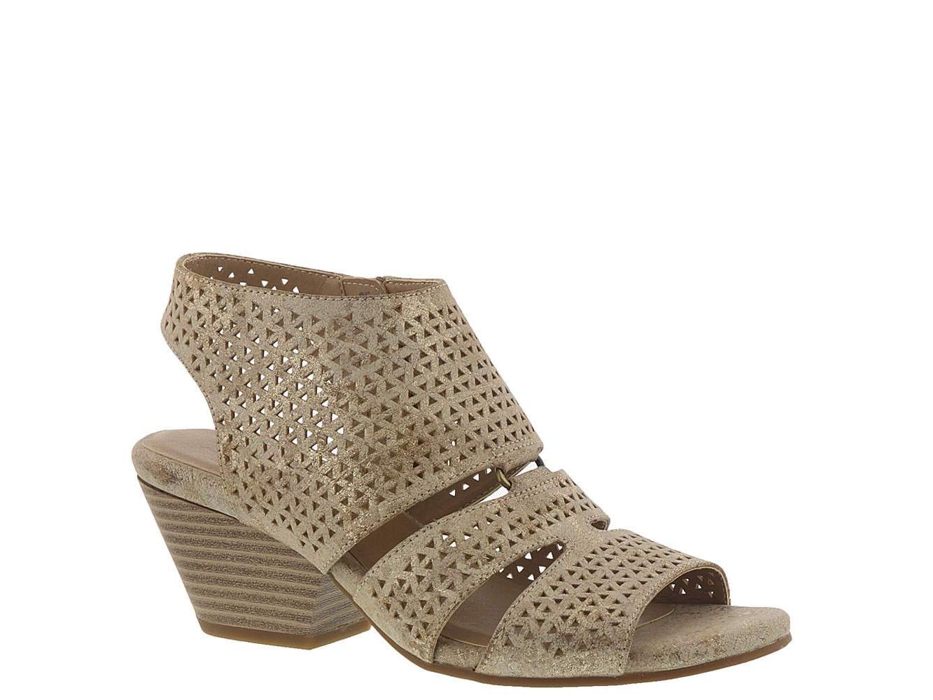 dez sandals from soul by naturalizer