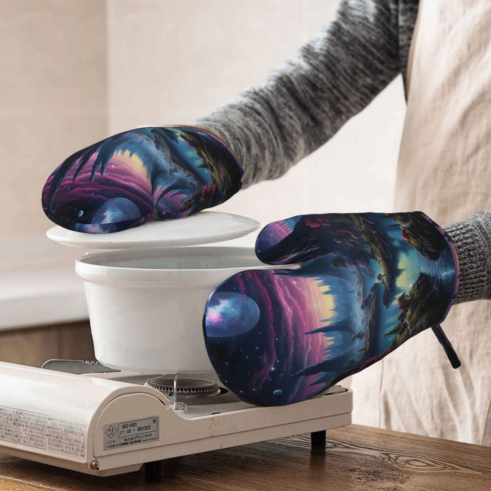 Hirioo Fantasy Landscape Starry Night for Silicone Oven Mitts for BBQ, Baking, Cooking, Set of 2, Heat Resistant 260℃, Non-Slip Kitchen Essentials