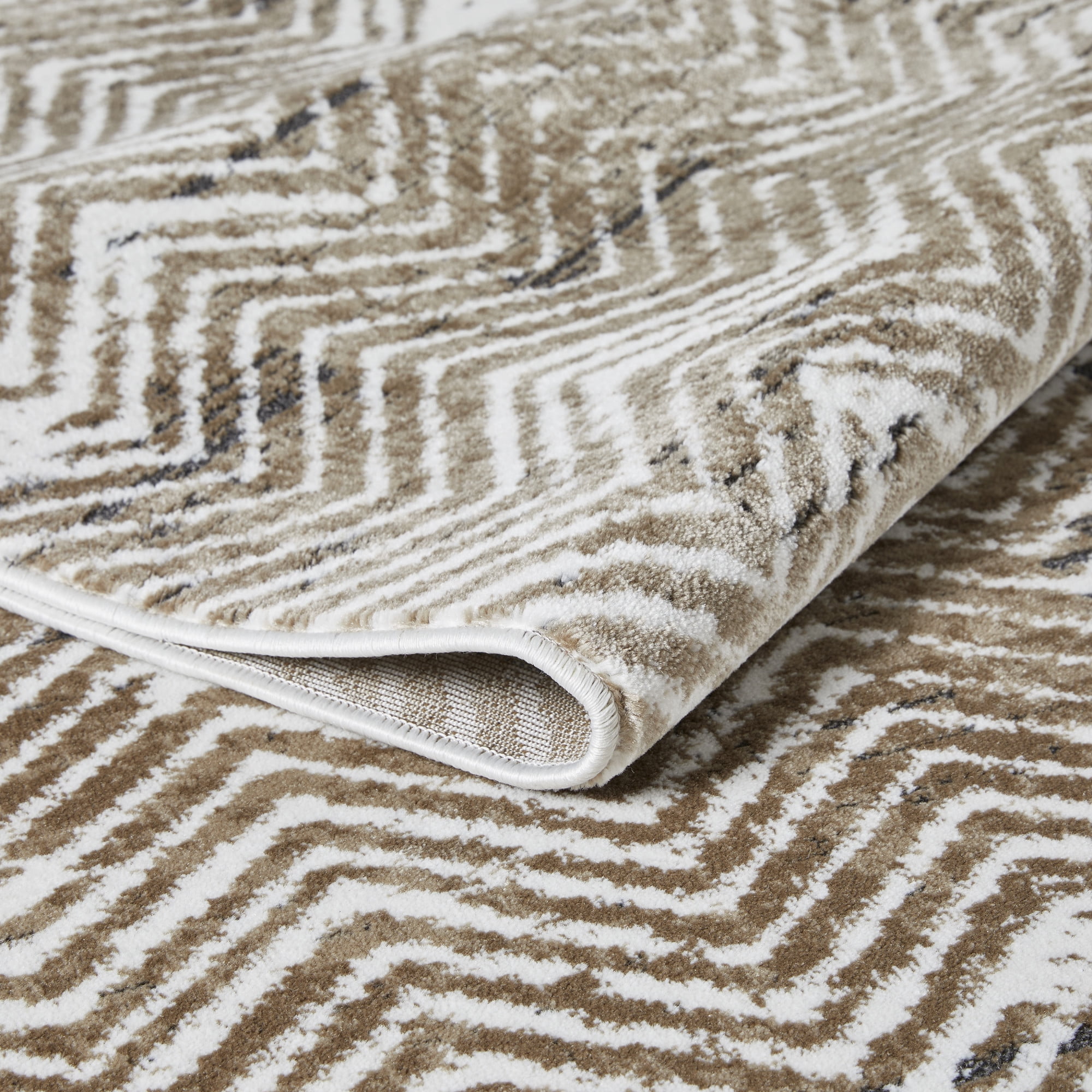 Loomaknoti Aysal Armelar 6' x 9' Beige Chevron Polypropylene Indoor Area Rug