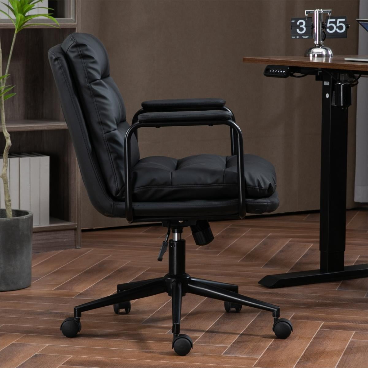 Office Chair Desk Chair Computer Chair Ergonomic PU Leather Swivel Rolling Chair Desk Task Chair with Padded Armrest,Black