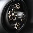 thumbnail image 3 of Encanto del coche Hermosas flores de margarita Decoraciones de ventilación de aire Lindo ajuste interior automotriz, 4 piezas con diferentes tamaños Xemadio HMHZ776-1, 3 of 6