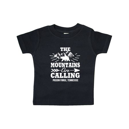 

Inktastic Pigeon Forge Tennessee The Mountains Are Calling Gift Baby Boy or Baby Girl T-Shirt
