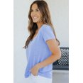 thumbnail image 2 of ABPHQTO Camiseta de mujer azul cielo con cuello de pico y bolsillo con botones, 2 of 5
