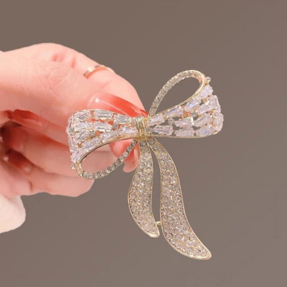 Bow Tie Rhinestone Brooch Female Simple Personality Fashion Pin Suit Anti-light Corsage Jewelry Gift