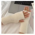 thumbnail image 1 of Guantes sencillos de lana para otoño e invierno, resistentes al frío, con dedos abiertos, para estudiantes, con pantalla táctil, de punto grueso y con marea, 1 of 6