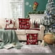 thumbnail image 1 of Juego de 4 fundas de almohada navideñas | Estampado de Papá Noel, muñeco de nieve y árbol de Navidad | Decoración navideña de poliéster de 45 x 45 cm | Fundas de cojín para dormitorio y sala de estar, 1 of 5