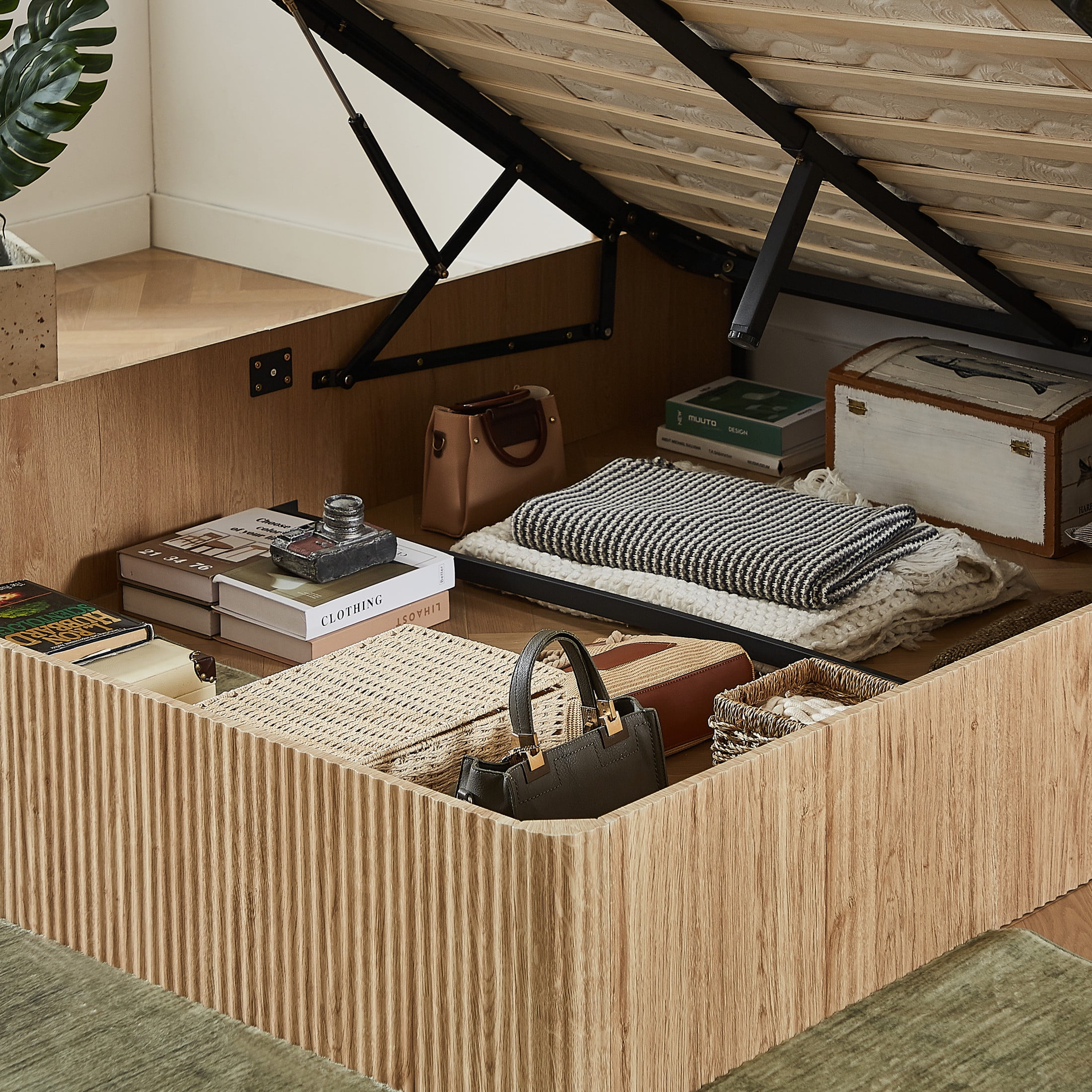 Noble House Modern Lift-Up Storage Bed Frame with Wooden Corrugated Curved Lines, Queen Size, Oak