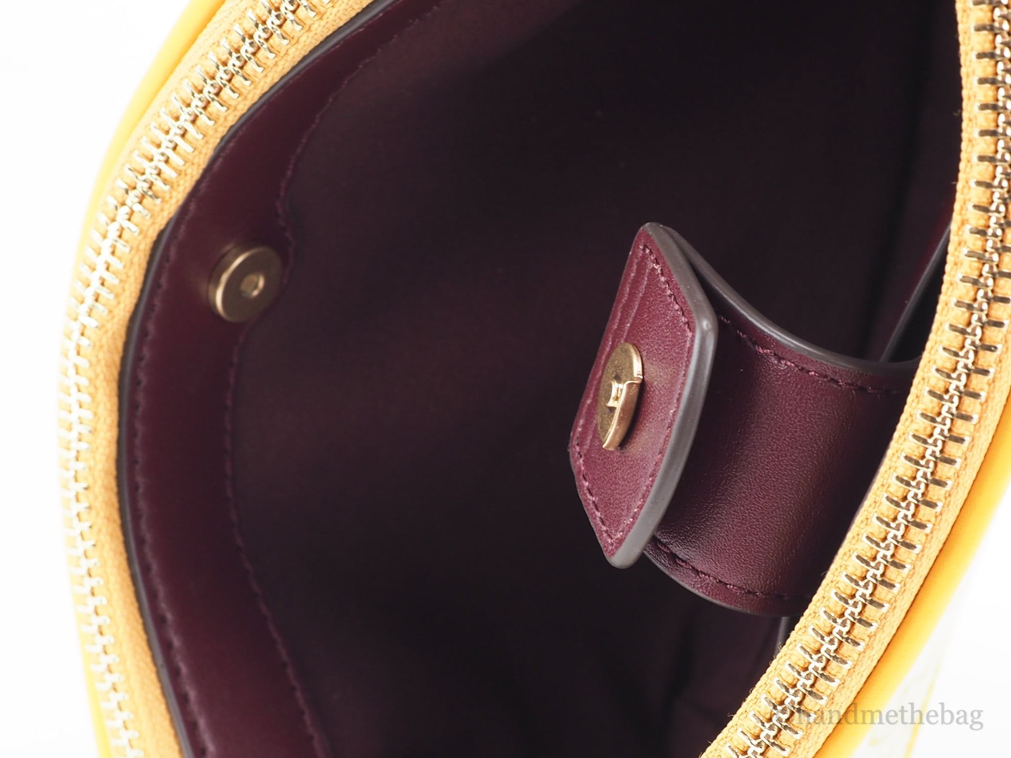 TORY BURCH かごバッグ　タッセル付き　ゴールド 268871316.jpg