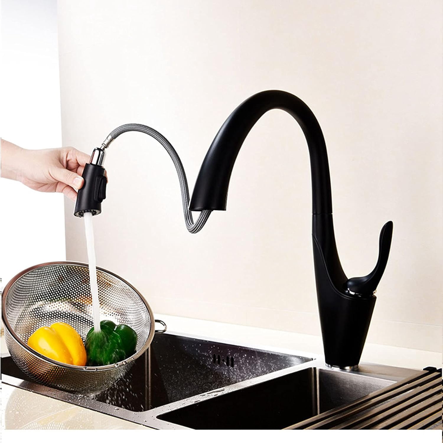 Kitchen Sink Solid Brass Hidden Pull-Out Kitchen Faucet with Dual-Function Sprayer, Swivel Single Handle Hot and Cold Water Kitchen Mixer Tap,Black