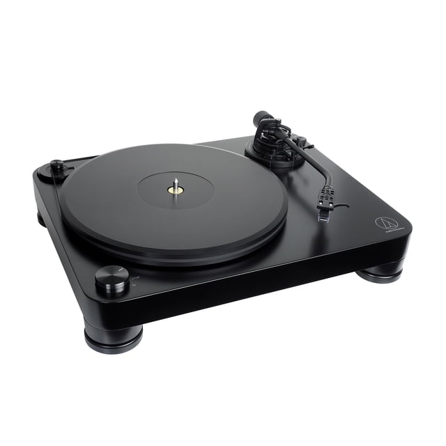 Tocadiscos Audio-Technica AT-LP7 con transmisión por correa negra