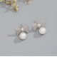 thumbnail image 3 of Pendientes colgantes chapados en platino estilo pajarita con perlas de imitación para boda, cóctel y fiesta, 3 of 4