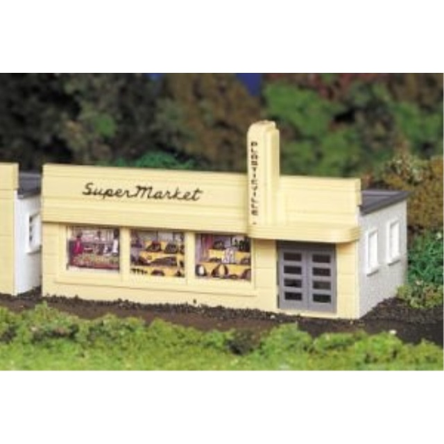 Bachmann Trains Plasticville U.S.A. HO Scale Building Kit - Contemporary House Model, Unassembled For Train Layouts