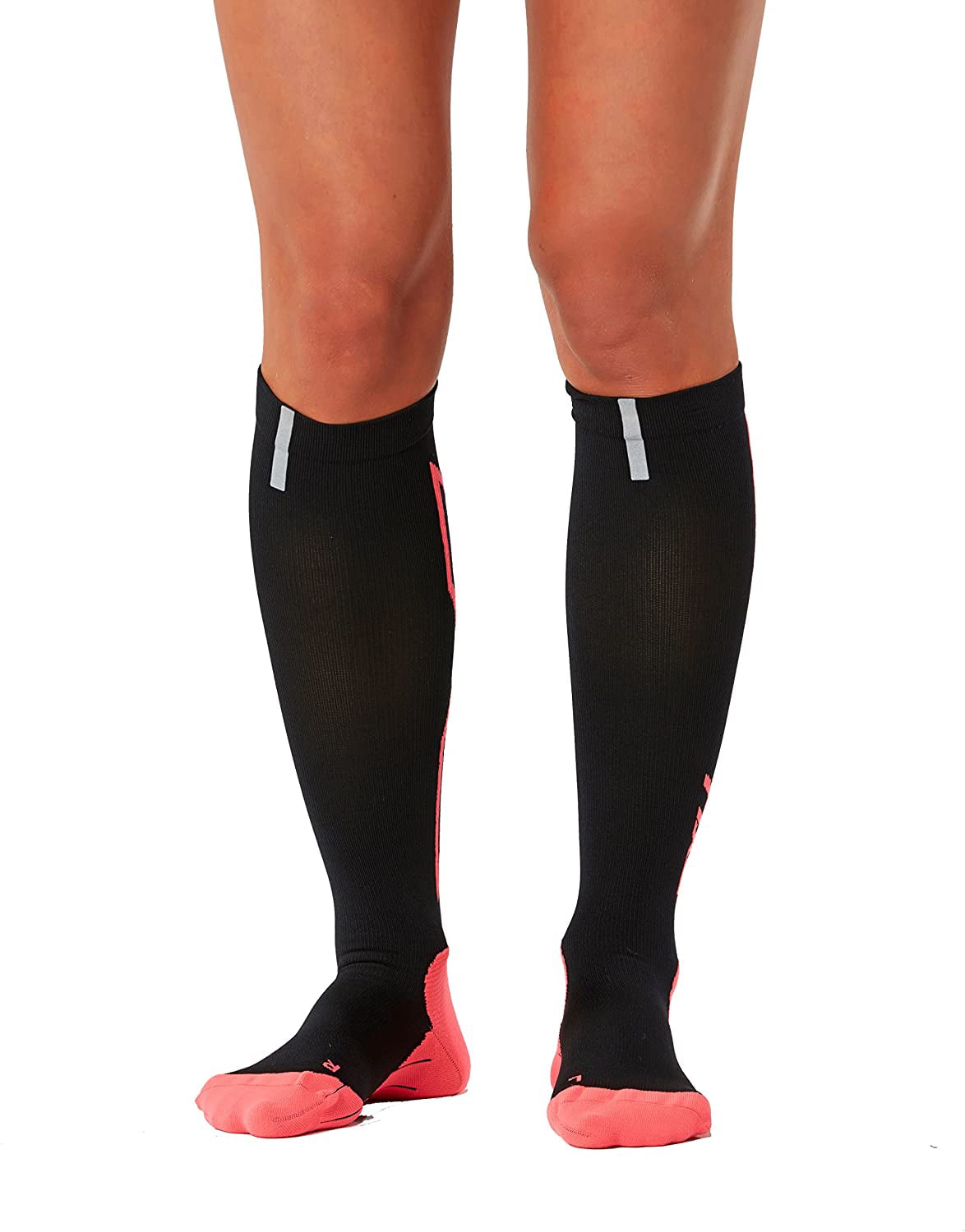 Details about   2XU Women’s Hyoptik Compression Socks Size Medium 