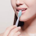 thumbnail image 3 of Herramienta de cepillo de labios exfoliante de silicona Cepillo de labios suave de doble cara para labios más suaves y llenos Ofspeizc CPB-DE-LYY64-1, 3 of 5