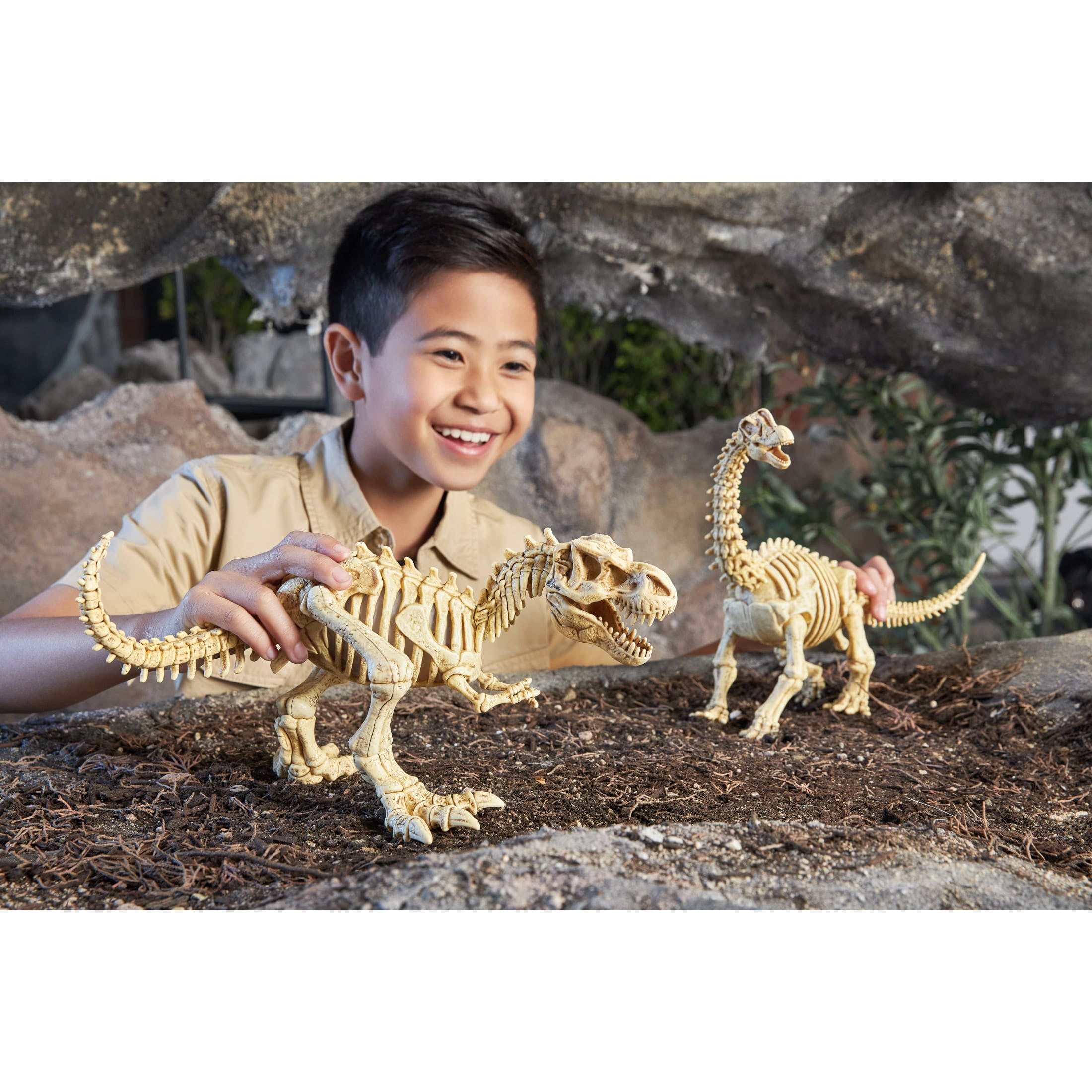 Robo Alive Mega-Dino Fossil Find by ZURU Boys 4-8 Dig and Discover - T-rex and Brontosaurs - STEM -Excavate Prehistoric Fossils, Educational Toys, Great Science Kit Gift for Girls and Boys