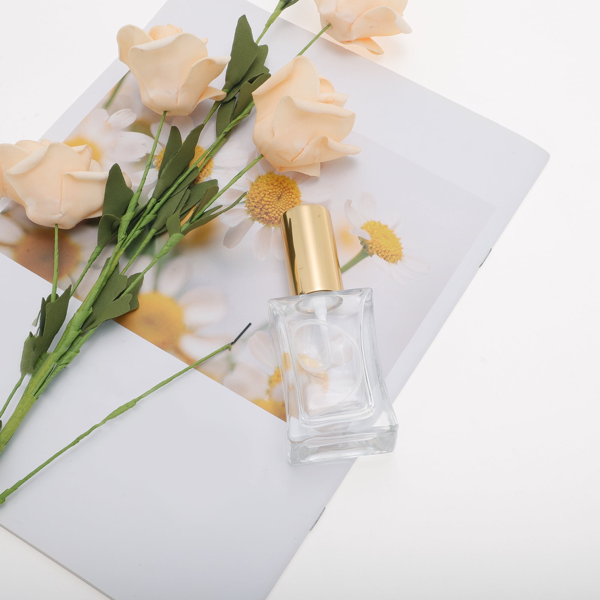 Unique Bargains Elegant 50ml/1.69oz Perfume Bottle with Spray Gold Slim Bottle