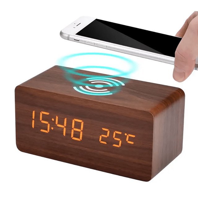 Reloj Despertador Moderno de Madera con Cargador Inalámbrico Qi para iPhone y Samsung con Pantalla de Temperatura.