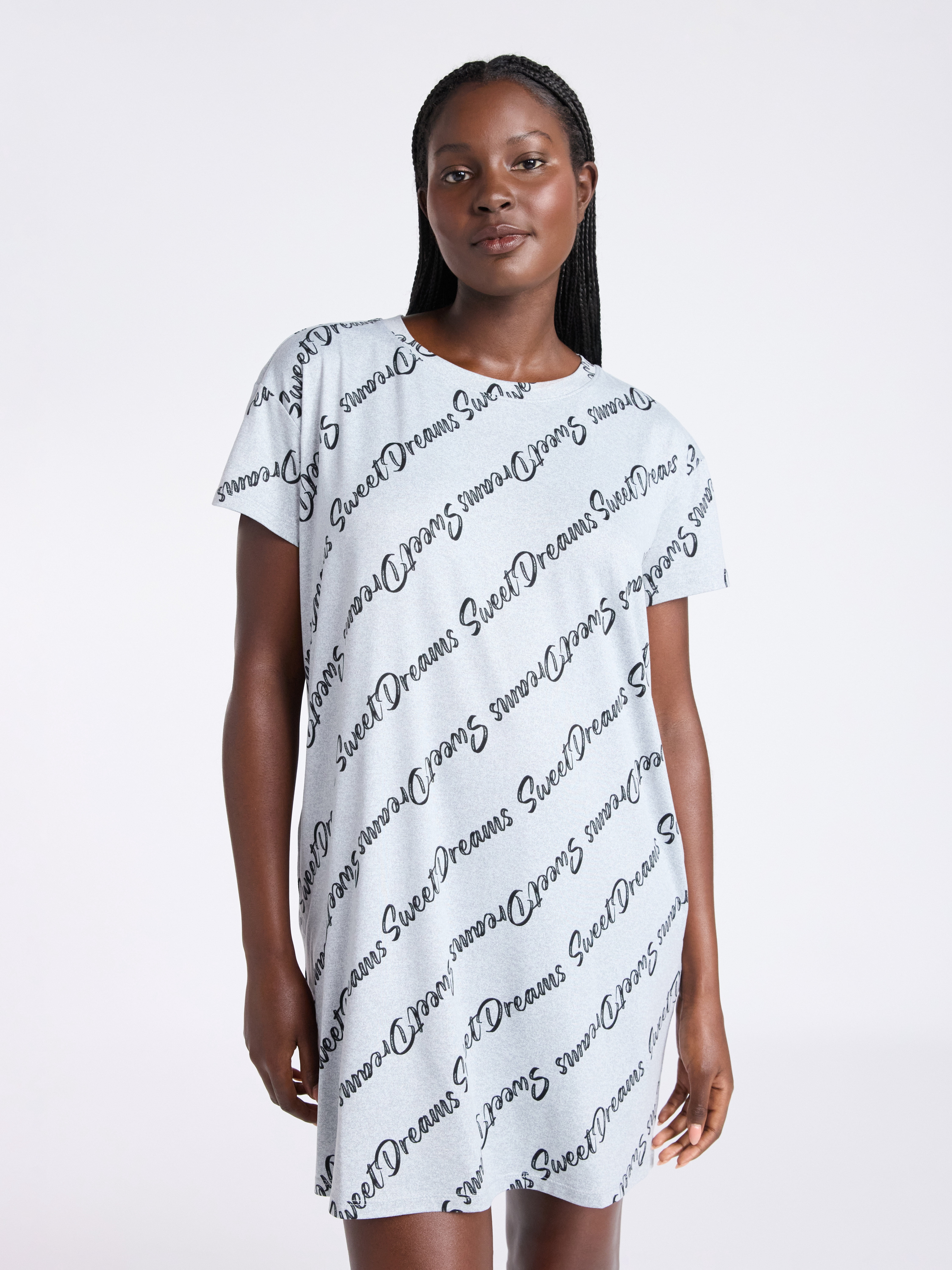 Joyspun Women's Dreamy Soft Collection Sleepshirt with Short Sleeves, Sizes S/M-2X/3X