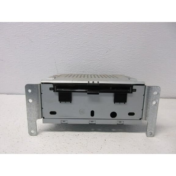 Pre-Owned 2015-2017 Ford Expedition AM FM CD Mp3 Radio Receiver OEM LKQ - Verify Specific Vehicle Fitment In Description - (Good)