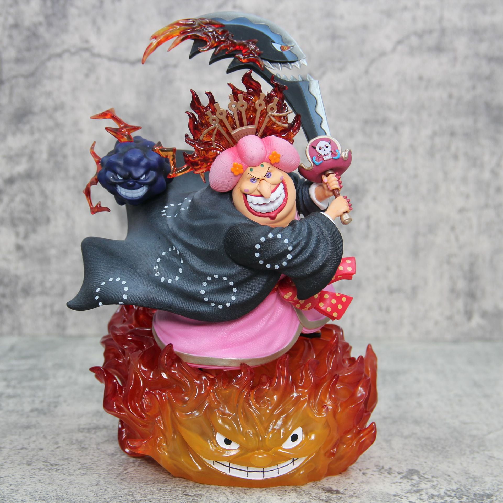 Resonance Sea Emperor Big Sea Aunt Anime Figure Model
