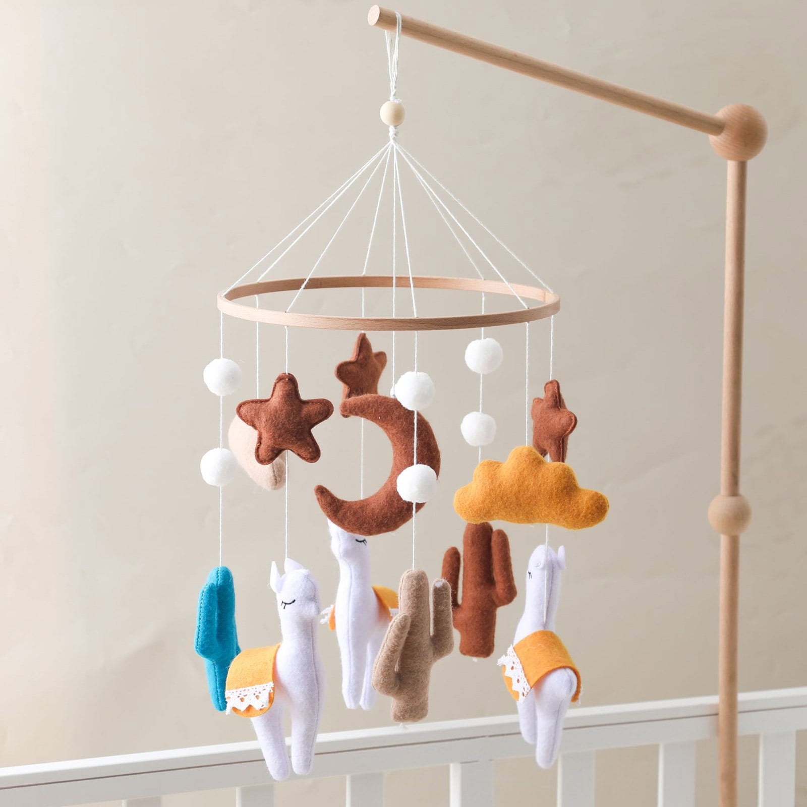 Newborn-Friendly Mobile Toy, Soft Felt Alpacas with Gentle Bells for Visual Development & Chewing